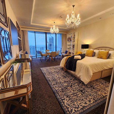 Deluxe Private Apartment And Studio - Ocean Views Gold Coast Exterior foto