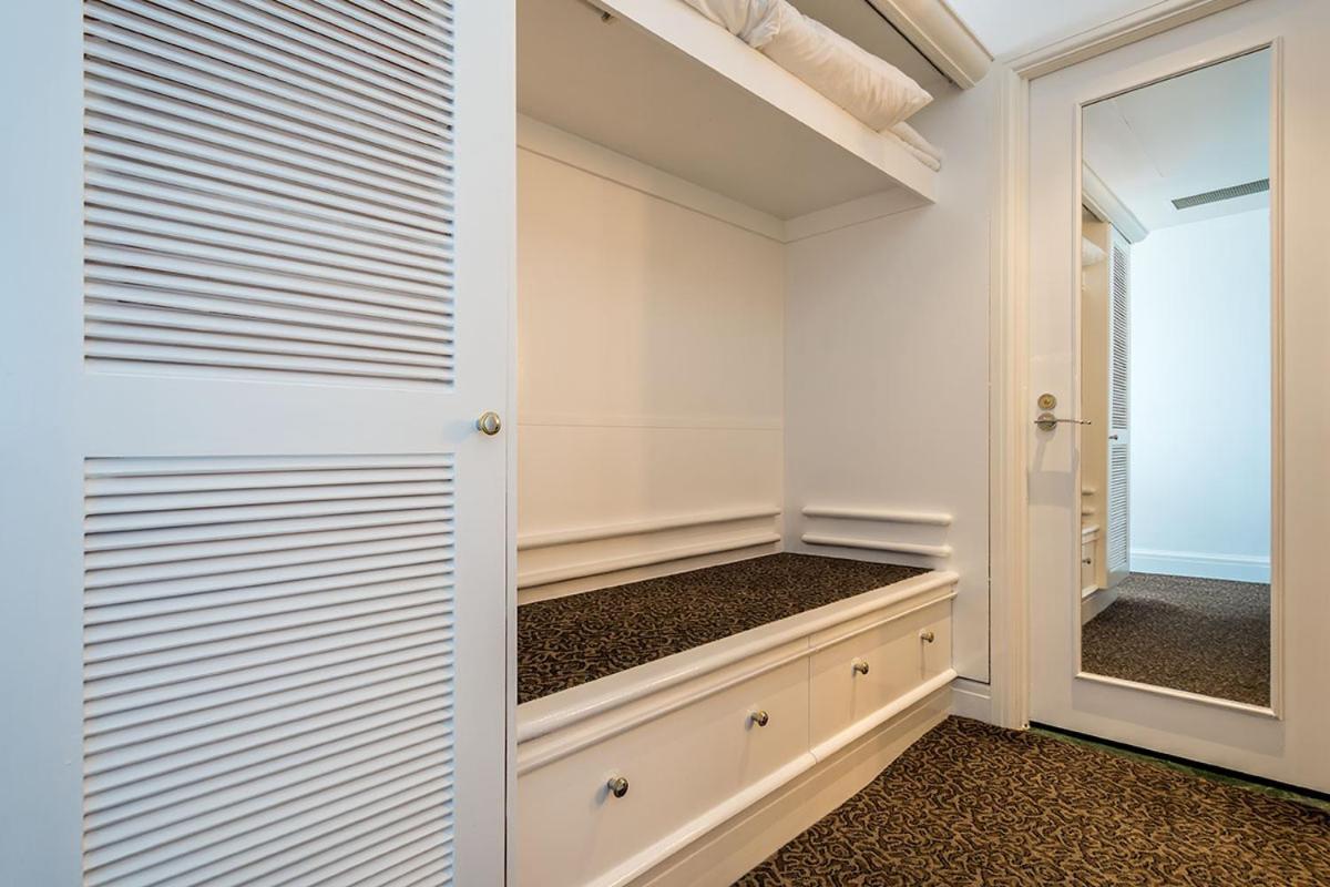 Deluxe Private Apartment And Studio - Ocean Views Gold Coast Exterior foto