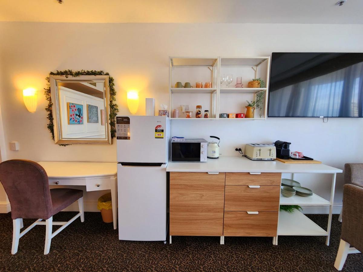 Deluxe Private Apartment And Studio - Ocean Views Gold Coast Exterior foto