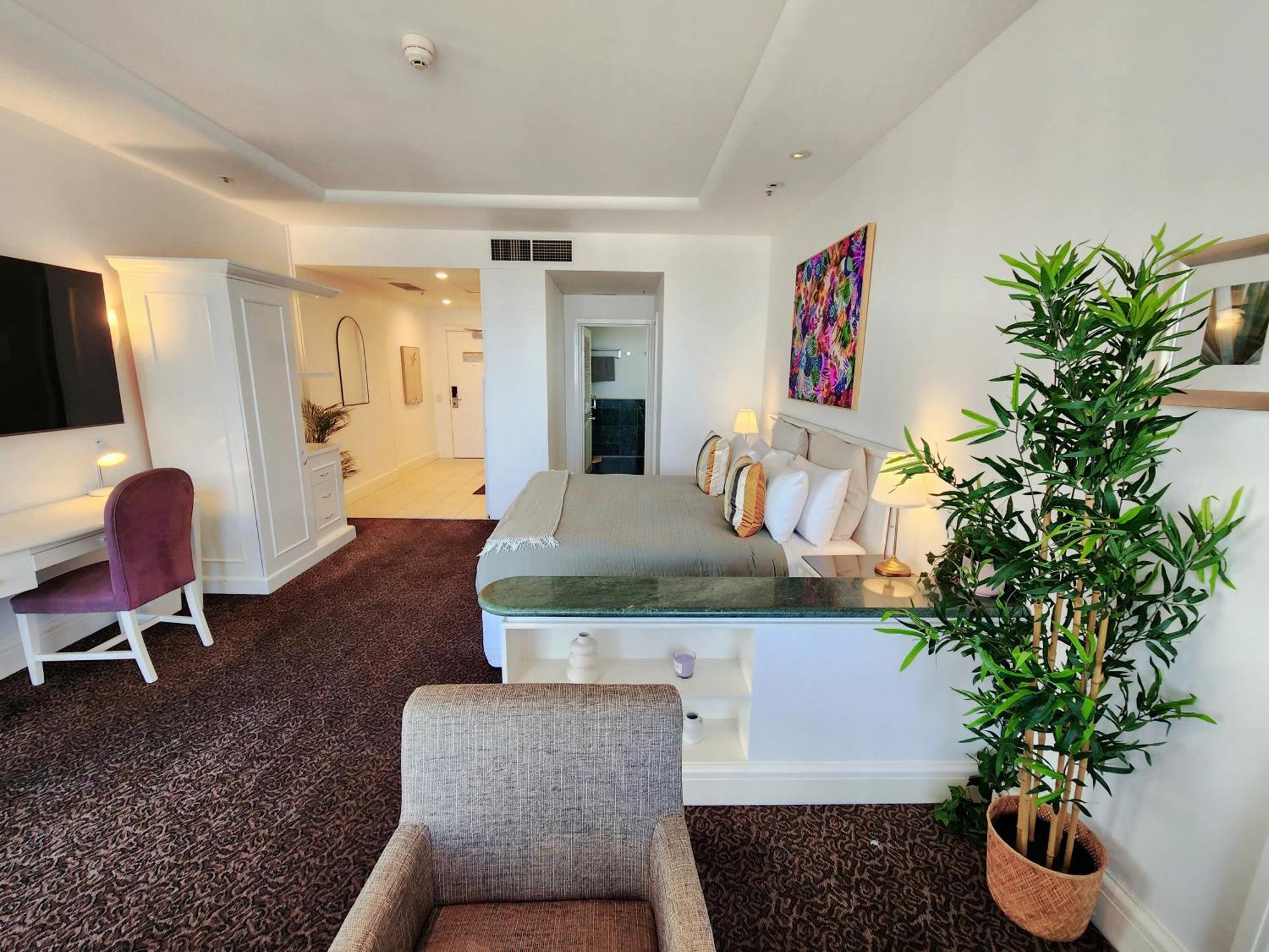 Deluxe Private Apartment And Studio - Ocean Views Gold Coast Exterior foto